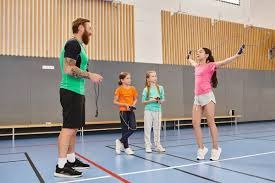 江坤宇防守表现稳定