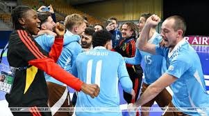 深度拆解：牌九“推路子”中的概率偏差，真的存在连赢的势头吗？（从概率看牌九“推路子”：连赢效应是幻觉还是规律？）