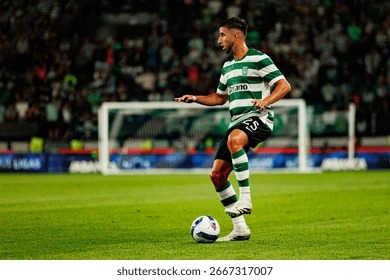 杨铭锐：对手表现得很好；自己的进球要感谢所有队友的努力