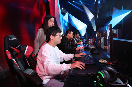 定且进攻犀 定且进攻犀