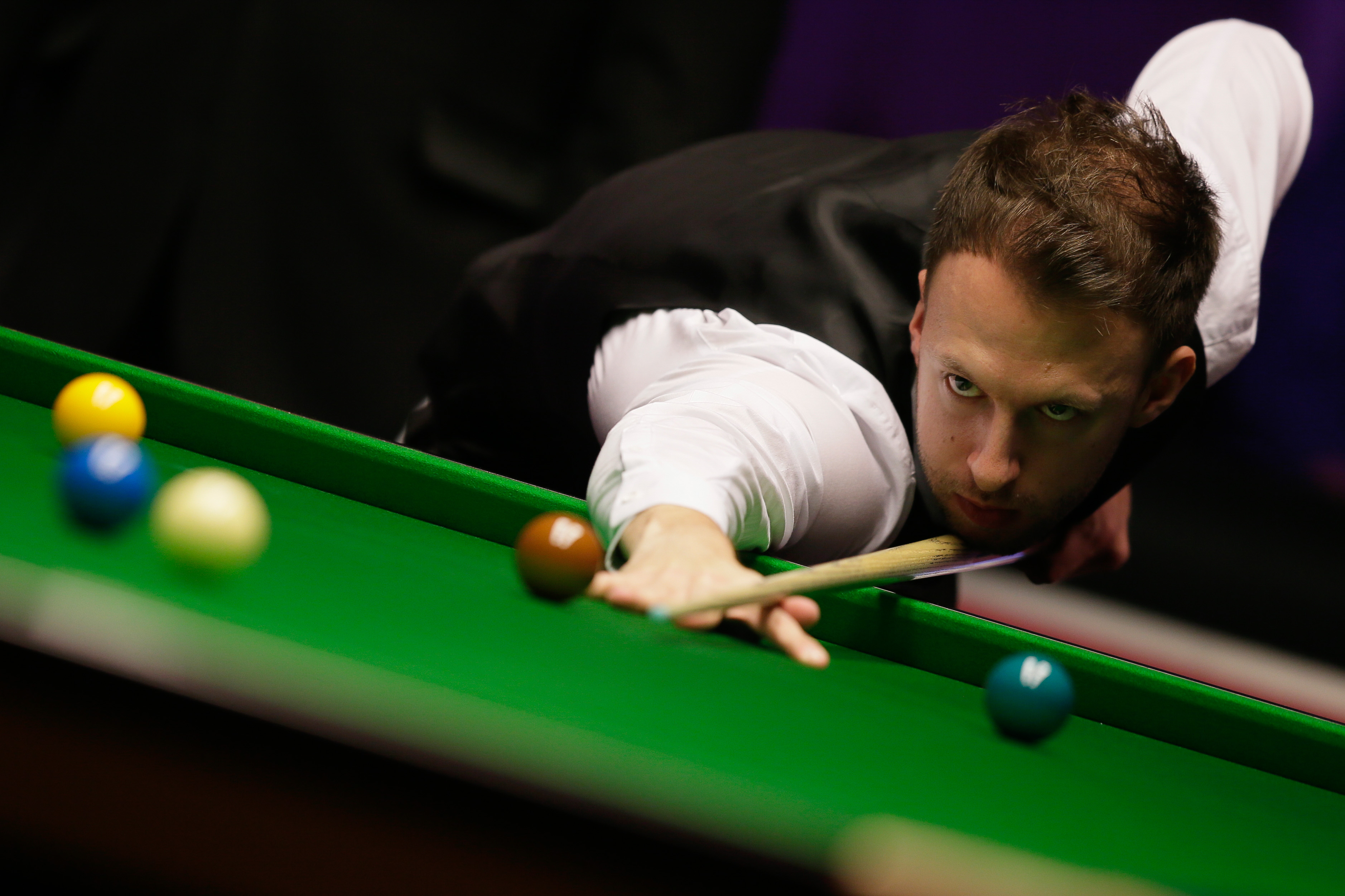 用镜头记录 用镜头记录