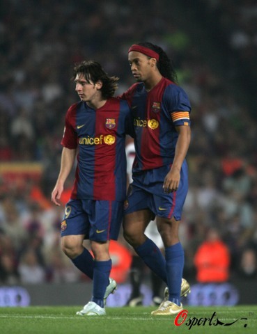 还通过默契 还通过默契