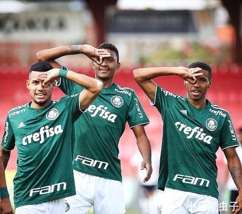 他不断用行 他不断用行